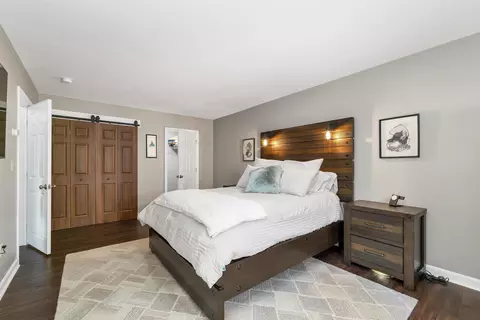 Bedroom - 8 Knoll Rd, Wolfeboro, NH 03894 photo 4 of 4