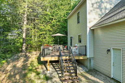Exterior - 8 Knoll Rd, Wolfeboro, NH 03894 photo 5 of 8