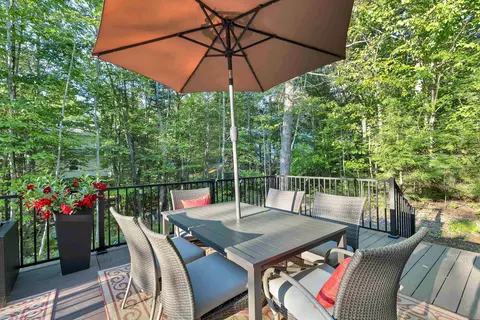 Exterior - 8 Knoll Rd, Wolfeboro, NH 03894 photo 7 of 8