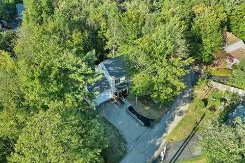 View/Area - 8 Knoll Rd, Wolfeboro, NH 03894 photo 4 of 5
