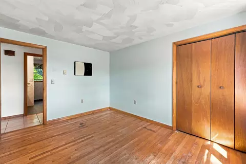 Bedroom - 36 Governor Dinsmore Rd, Windham, NH 03087 photo 2 of 8