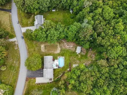 View/Area - 4 Debbie St, Hooksett, NH 03106 photo 2 of 9