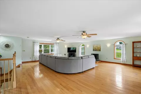 Living - 4 Debbie St, Hooksett, NH 03106 photo 1 of 4