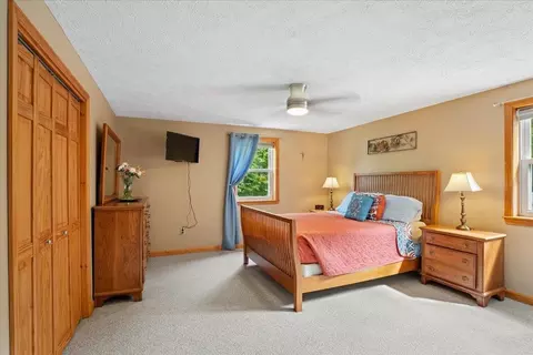 Bedroom - 4 Debbie St, Hooksett, NH 03106 photo 2 of 5