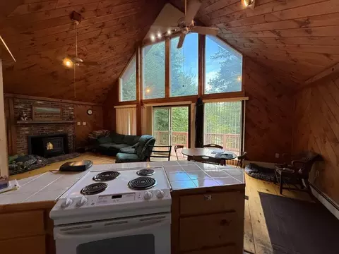 Kitchen - 17 Province Rd, Dorchester, NH 03266 photo 1 of 4