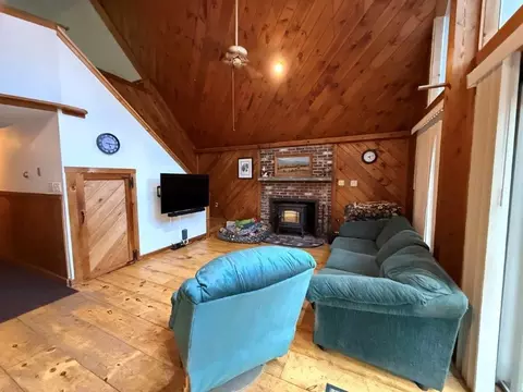 Living - 17 Province Rd, Dorchester, NH 03266 photo 1 of 1