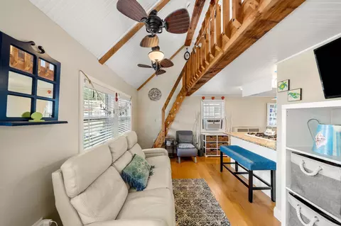 Living - 470 Winnacunnet Rd #8, Hampton, NH 03842 photo 4 of 4