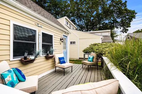 Exterior - 470 Winnacunnet Rd #8, Hampton, NH 03842 photo 6 of 10