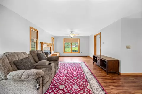 Living - 740 E Barre Rd, Barre, VT 05641 photo 4 of 5