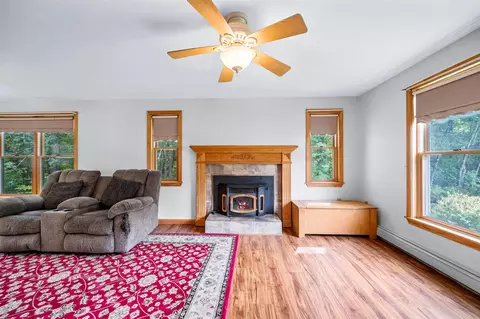 Living - 740 E Barre Rd, Barre, VT 05641 photo 3 of 5
