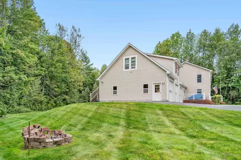 Exterior - 740 E Barre Rd, Barre, VT 05641 photo 5 of 10