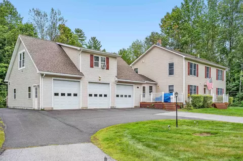 Exterior - 740 E Barre Rd, Barre, VT 05641 photo 3 of 10