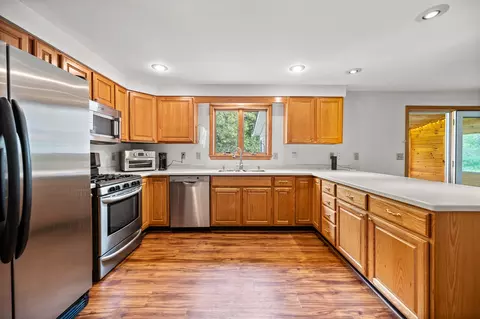 Kitchen - 740 E Barre Rd, Barre, VT 05641 photo 2 of 4