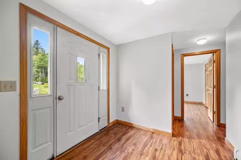 Entry Way - 740 E Barre Rd, Barre, VT 05641 photo 3 of 6