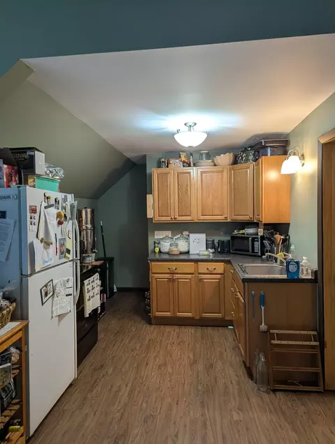 Kitchen - 740 E Barre Rd, Barre, VT 05641 photo 4 of 4