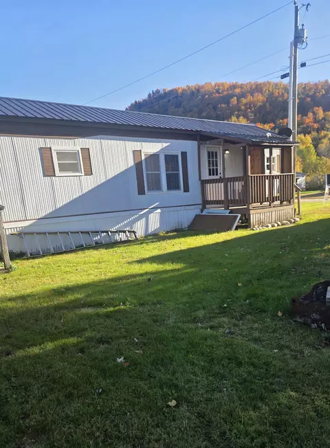 28 Preston Ln, Columbia, NH 03576