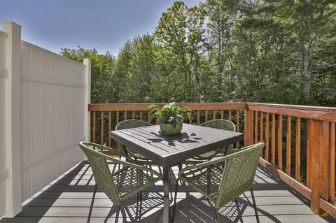 Exterior - 4 Bovee Way #B, Epping, NH 03042 photo 5 of 5