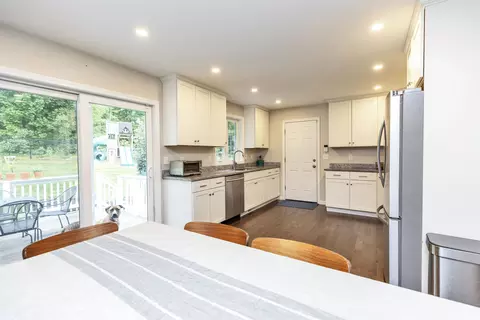 Kitchen - 12 Springvale Ave, Brookline, NH 03033 photo 1 of 3