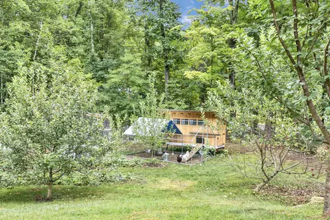 Exterior - 12 Springvale Ave, Brookline, NH 03033 photo 5 of 8