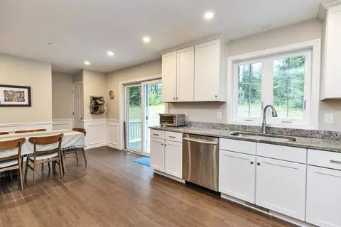Kitchen - 12 Springvale Ave, Brookline, NH 03033 photo 3 of 3