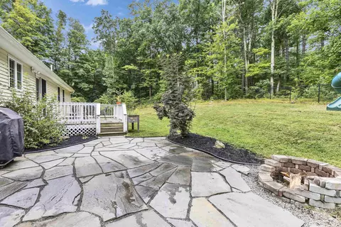 Exterior - 12 Springvale Ave, Brookline, NH 03033 photo 4 of 8