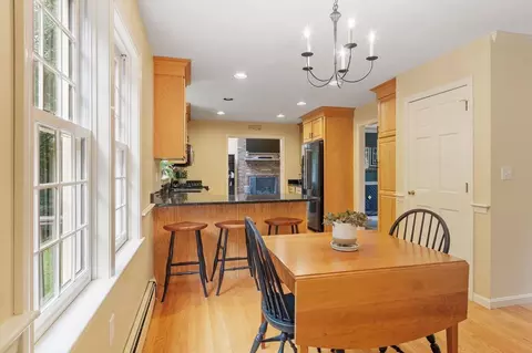Dining - 25 Alexander Dr, Hampton, NH 03842 photo 5 of 6