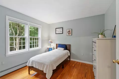 Bedroom - 25 Alexander Dr, Hampton, NH 03842 photo 5 of 7
