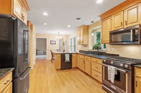 Kitchen - 25 Alexander Dr, Hampton, NH 03842 photo 2 of 6