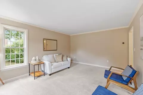 Living - 25 Alexander Dr, Hampton, NH 03842 photo 3 of 5