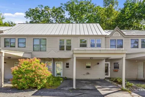 40 Wolf Rd UNIT 14, Lebanon, NH 03766
