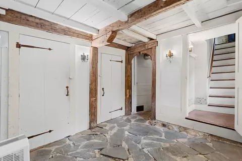 Entry Way - 6 Forest Rd, Hancock, NH 03449 photo 1 of 1
