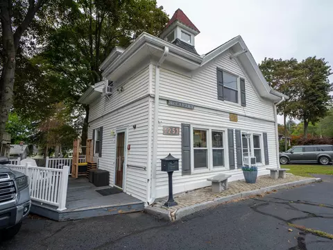 169 Lafayette Rd #3, Portsmouth, NH 03801
