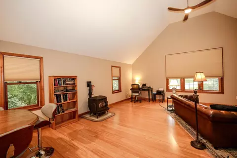 Living - 8 Raelynn Dr, Derry, NH 03038 photo 1 of 3