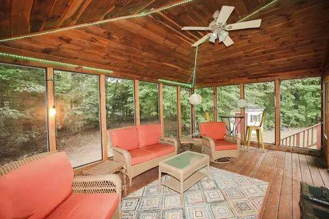 Exterior - 8 Raelynn Dr, Derry, NH 03038 photo 3 of 3