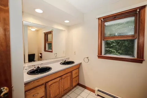 Bath - 8 Raelynn Dr, Derry, NH 03038 photo 2 of 2