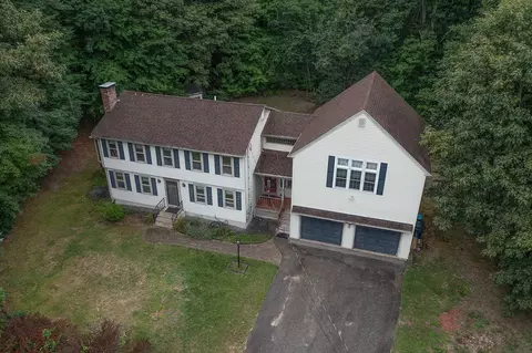 Exterior - 8 Raelynn Dr, Derry, NH 03038 photo 2 of 3