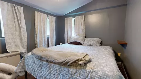 Bedroom - 7 River Rd, Jericho, VT 05465 photo 2 of 3