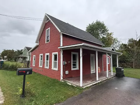Exterior - 7 River Rd, Jericho, VT 05465 photo 4 of 8