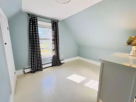 Bedroom - 83 Dinsmore Rd, Intervale, NH 03845 photo 4 of 5