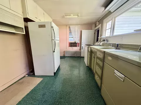 Kitchen - 1441 E Main St, Poultney, VT 05764 photo 5 of 5