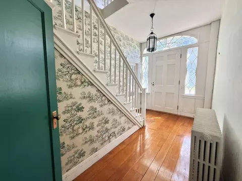 Entry Way - 1441 E Main St, Poultney, VT 05764 photo 1 of 3