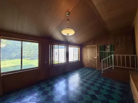Living - 1441 E Main St, Poultney, VT 05764 photo 3 of 3