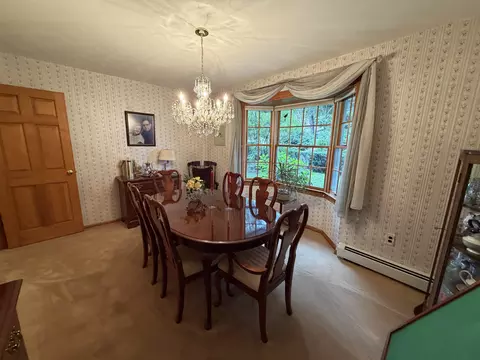 Dining - 226 Amesbury Rd, Kensington, NH 03833 photo 2 of 3