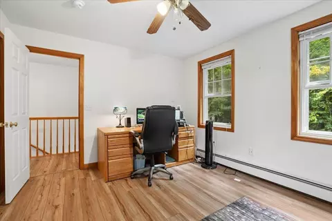 Entry Way - 56 Old Fort Ln, Dunbarton, NH 03046 photo 5 of 5