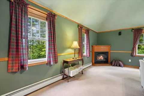 Living - 56 Old Fort Ln, Dunbarton, NH 03046 photo 4 of 7