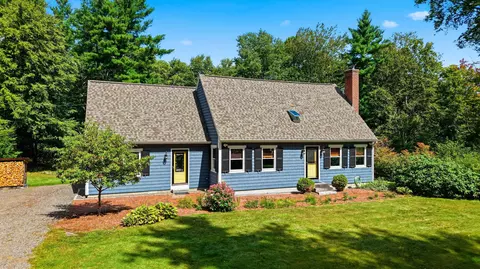 42 Highfields Rd, Wilton, NH 03086