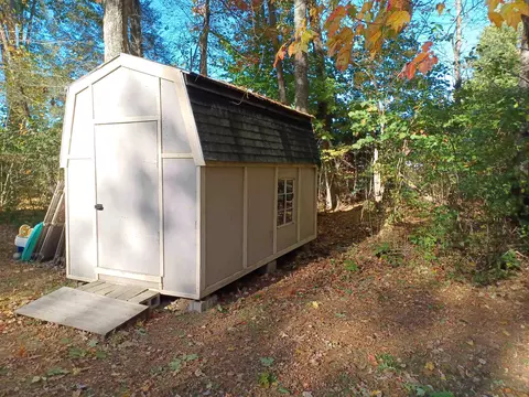 Exterior - 71 Old Town Farm Rd, Exeter, NH 03833 photo 6 of 6