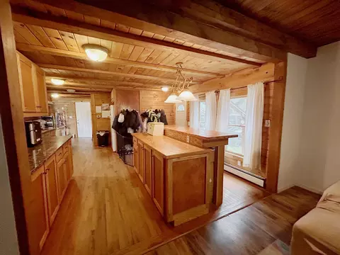 Kitchen - 71 Old Town Farm Rd, Exeter, NH 03833 photo 1 of 7