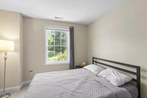Bedroom - 21 Colt Ln, Epping, NH 03042 photo 2 of 3