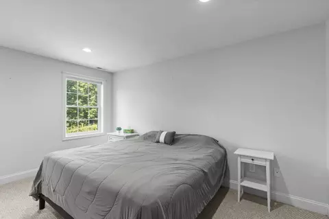 Bedroom - 21 Colt Ln, Epping, NH 03042 photo 1 of 3